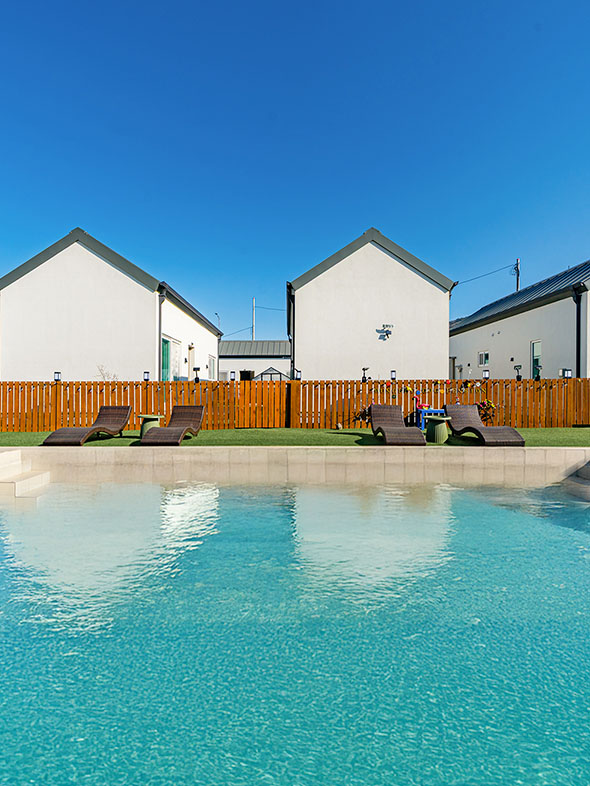 pool