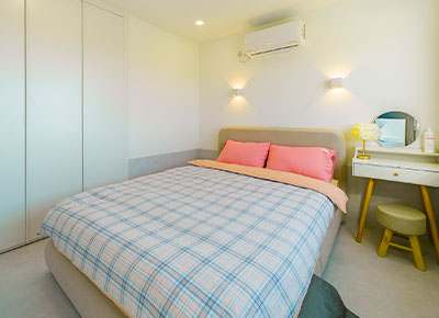 Room 1 Image 2